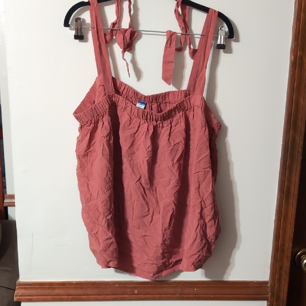 Old Navy Women's Coral Tank Top
